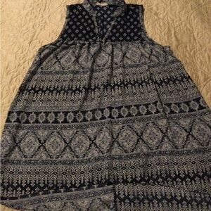 Sleeveless Patterned Tunic